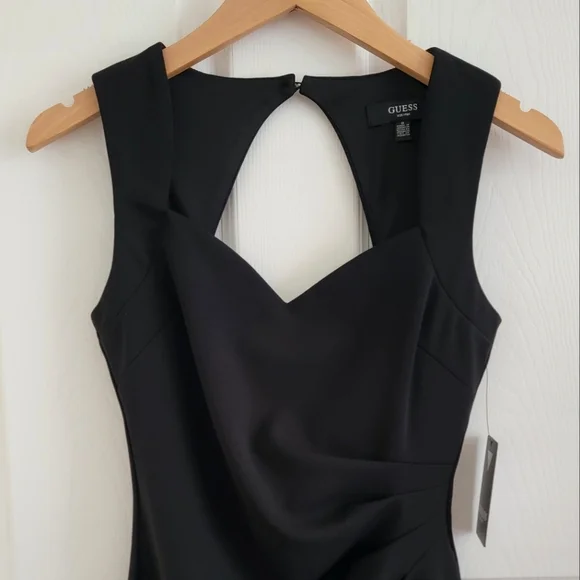 NWT GUESS Scuba Crepe Sweetheart Neck Sheath Dress, Size 0 - Picture 1 of 14